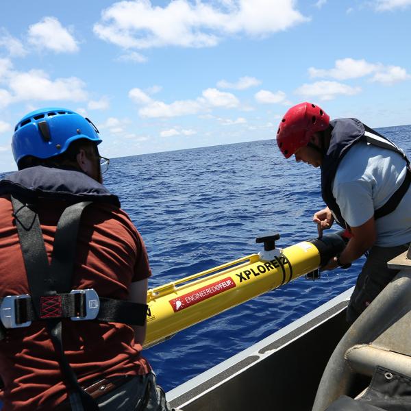 Exploring Front with Multiple Robots